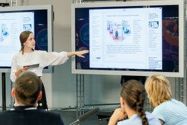 Более 70 учителей прошли обучение работе с цифровыми учебниками