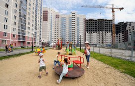 Слуцкий предложил выдвать ипотеку многодетным под 0% годовых