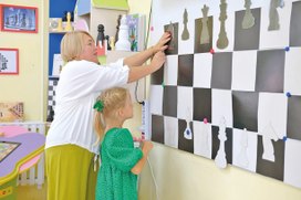 Воспитанников детсадов начали массово обучать огневой подготовке и рукопашному бою