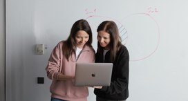 Яндекс научит экономистов, маркетологов, педагогов и финансистов работать с нейросетями и Data Science
