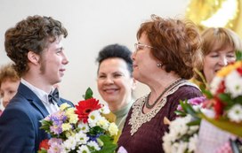 Лимит на стоимость подарков для учителей могут пересмотреть