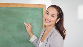 Для молодых учителей необходимо создать новые стимулы