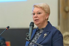 Министр просвещения нацелена на возвращение домашнего климата в школы страны