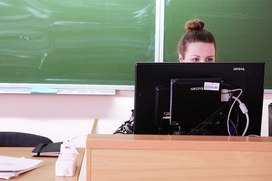 В школах необходимо ввести должность аналитика аккаунтов учеников в социальных сетях
