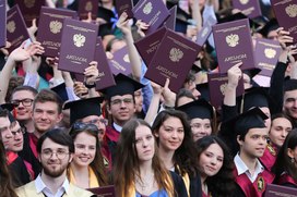 В Госдуме предложили обязать родителей содержать детей до 23 лет