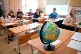 Около 63% опрошенных россиян считают, что ЕГЭ следует отменить