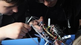 На уроках ОБЗР школьников будут обучать сборке дронов