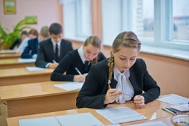 ЕГЭ для выпускников белорусских школ должно проходить в Беларуси