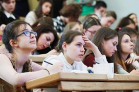 Вузам хотят запретить устанавливать слишком низкие цены на платное обучение