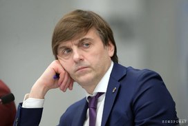 Сергей Кравцов заявил о недопустимости дублирования электронных документов в школе бумажными