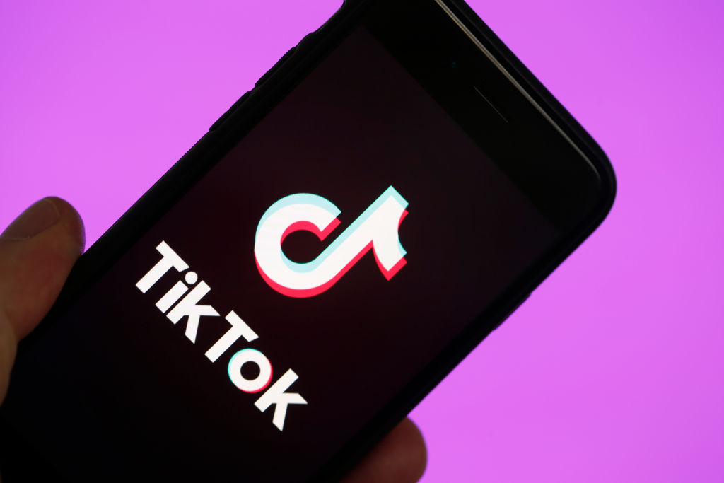 Социальная сеть TikTok: в чем ее особенности и преимущества