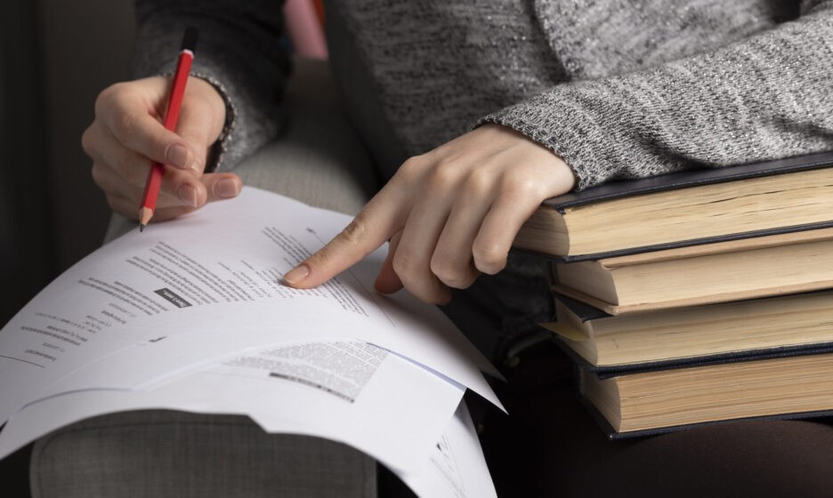 В Общественной палате предложили привязать премии учителей к результатам ЕГЭ