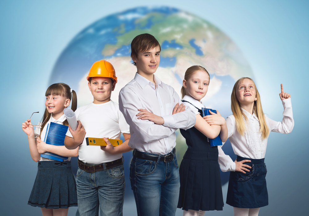 Родители российских школьников назвали перспективные сферы работы для своих детей