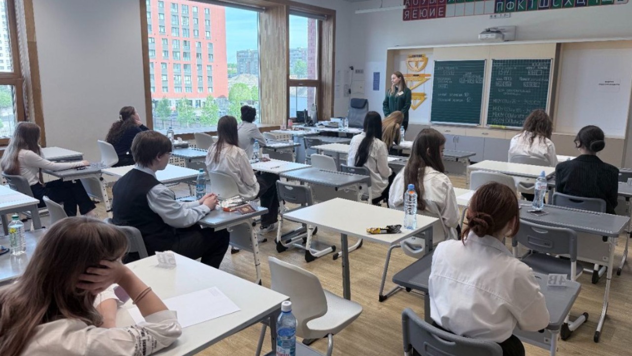 Минпросвещения вводит новый стандарт обучения для старшеклассников