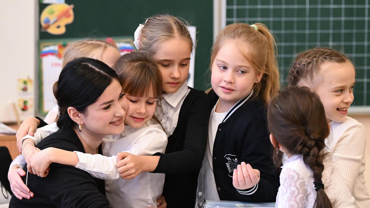 В Подмосковье запустили проект для поддержки учителей
