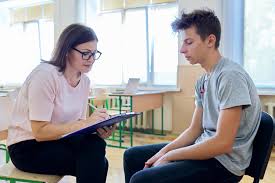 В Госдуме призвали сократить отчетности для педагогов-психологов в школах