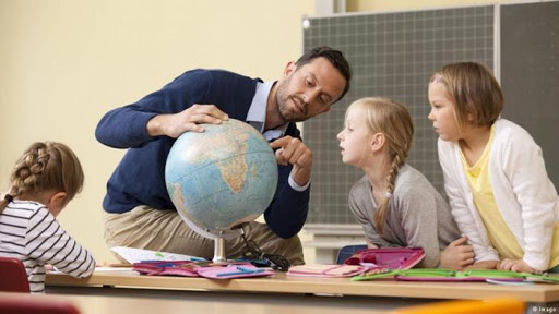 Каково быть учителем в другой стране?