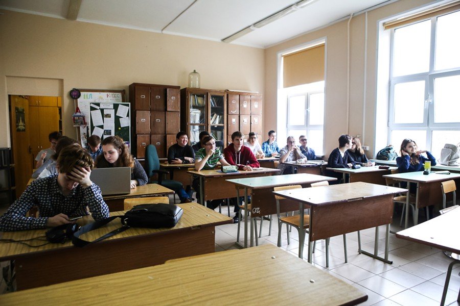 Третья смена в российских школах будет полностью отменена к концу 2021 года