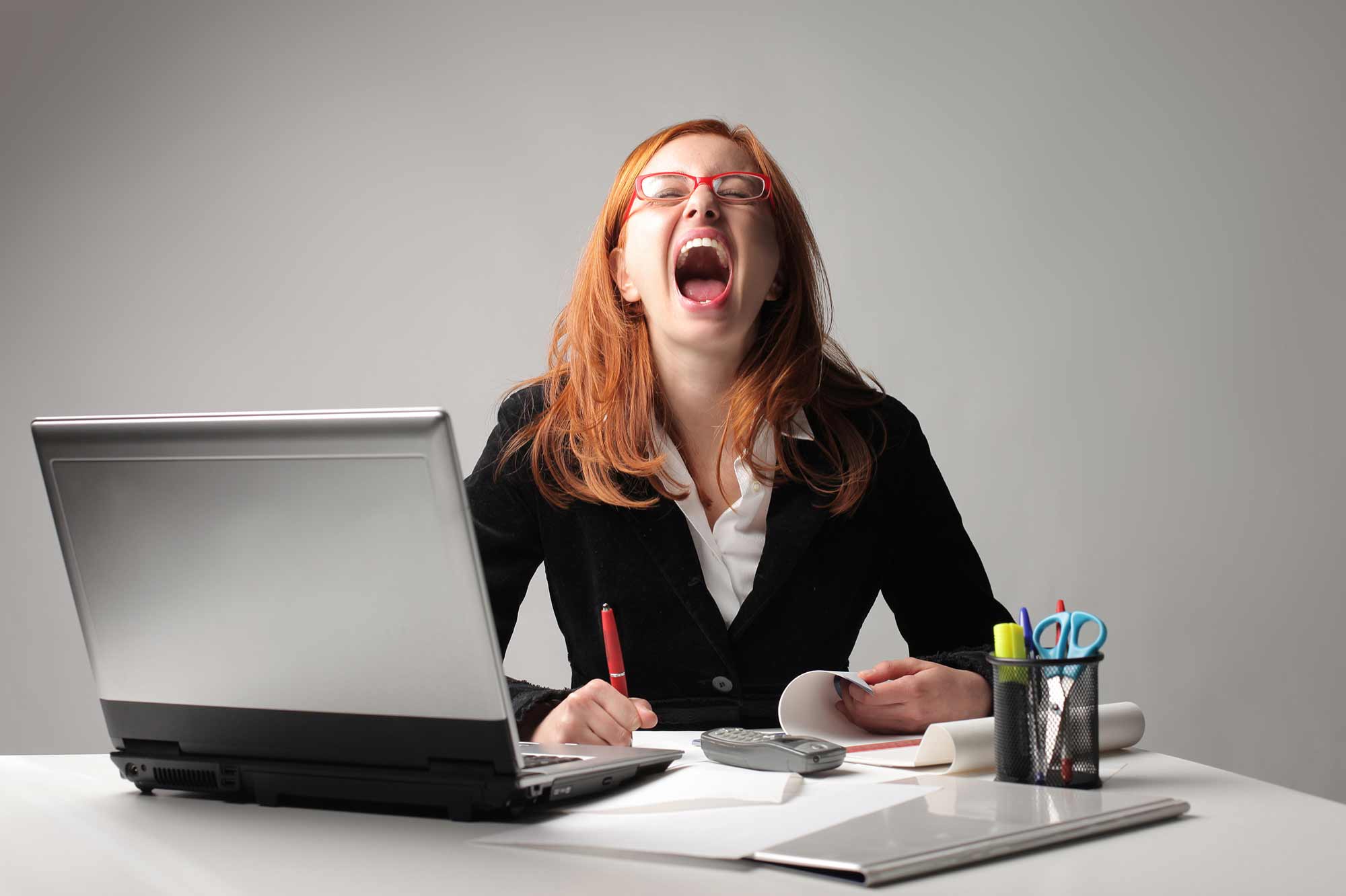 Психолог советует: как перестать нервничать на работе