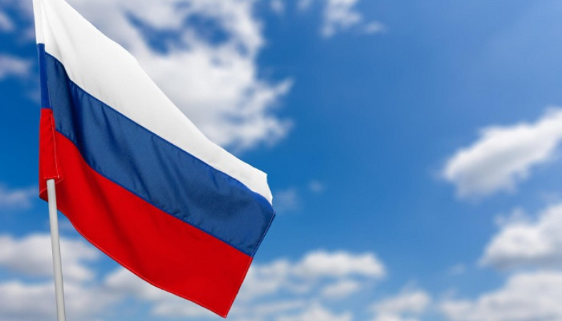 Депутаты обязали все образовательные учреждения вывешивать флаги