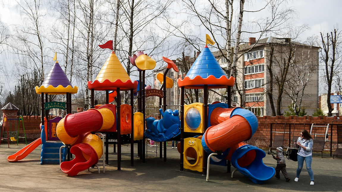 В Подмосковье появилось более 1,5 тысячи новых детских площадок