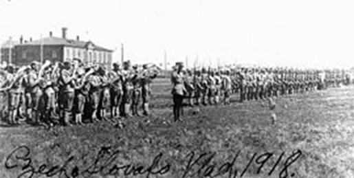 https://upload.wikimedia.org/wikipedia/commons/thumb/b/be/Czech_Troops.jpg/270px-Czech_Troops.jpg