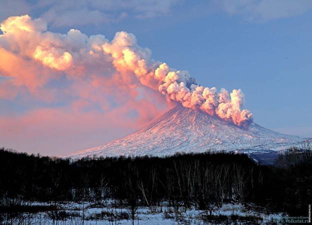 http://snovadoma.ru/upload/new/images/vulcani-kamchatki03.jpg