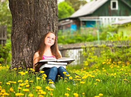 girl-reading-under-tree