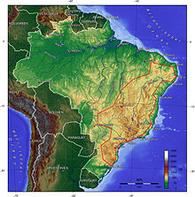 https://upload.wikimedia.org/wikipedia/commons/thumb/7/75/Brasil_bergland.jpg/220px-Brasil_bergland.jpg