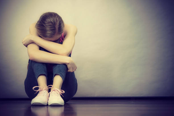 https://media.istockphoto.com/photos/sad-depressed-young-teenage-girl-sitting-by-wall-picture-id841477906?k=6&m=841477906&s=612x612&w=0&h=O1KRO6LOYk02Xy1rObUe0z3qVJJtQRuLGko5Ytbj4dw=