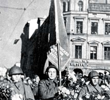 http://www.vexillographia.ru/russia/rarmy/43lat1.jpg