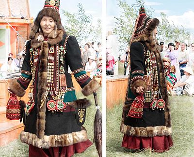 https://upload.wikimedia.org/wikipedia/commons/thumb/d/df/Yakut_costume_7.jpg/400px-Yakut_costume_7.jpg