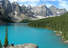 http://upload.wikimedia.org/wikipedia/commons/thumb/e/e0/Moraine_Lake-Banff_NP.JPG/220px-Moraine_Lake-Banff_NP.JPG