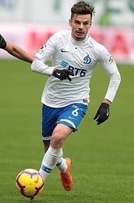 https://upload.wikimedia.org/wikipedia/commons/thumb/b/b8/Artur_Yusupov_2019.jpg/316px-Artur_Yusupov_2019.jpg