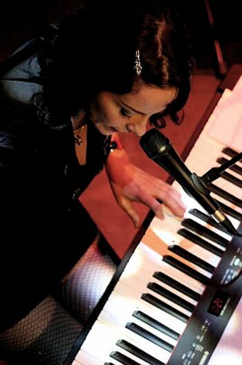 О том, как пишут музыку... (Откуда берутся треки ?)