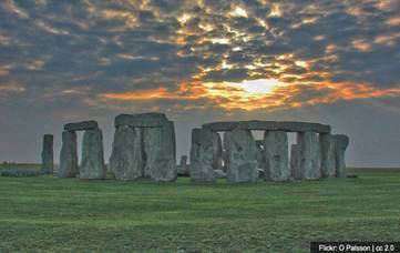 uk-tourist-attractions-stonehenge.jpg