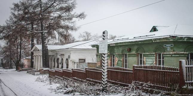 Исторический центр Верхней Салды. Здание заводского госпиталя
