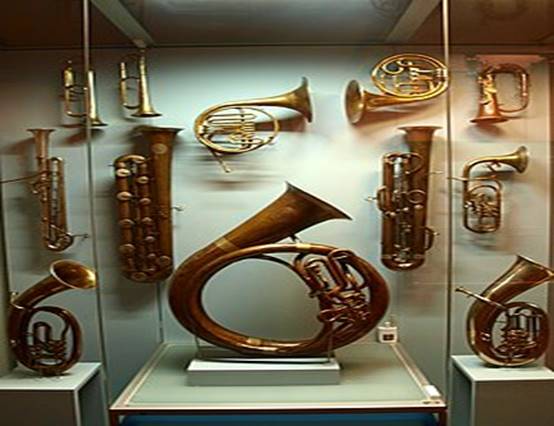https://upload.wikimedia.org/wikipedia/commons/thumb/c/cd/%C4%8CMH_-_%C5%BEest%C4%9B_2.JPG/250px-%C4%8CMH_-_%C5%BEest%C4%9B_2.JPG