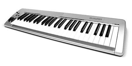 Выбор между синтезатором и MIDI-клавиатурой (Нелегкий выбор между синтезатором и MIDI-клавиатурой)