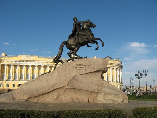 bronze-horseman-monument.jpg