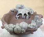 https://i.pinimg.com/736x/d0/88/31/d0883167503444806d5b4f967513c49a--octopus-ceramics-ceramic-octopus.jpg