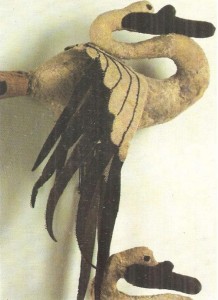 Войлочные фигурки лебедей из Пазырыкского кургана