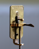 http://academic.ru/pictures/wiki/files/76/Leeuwenhoek_Microscope.png