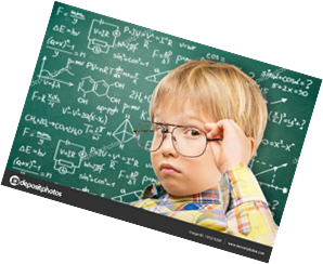 https://st3.depositphotos.com/4431055/16127/i/1600/depositphotos_161275306-stock-photo-little-boy-with-glasses.jpg