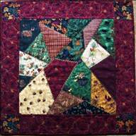 https://i.pinimg.com/736x/d1/f1/b0/d1f1b048276bfa8c556fa9012a0ac6f7--crazy-quilts-ideas-crazy-quilt-patterns.jpg