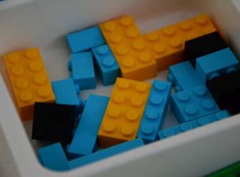 детали lego кирпичи