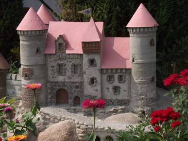 Замок на даче – легко! Делаем декоративный мини-замок своими ...