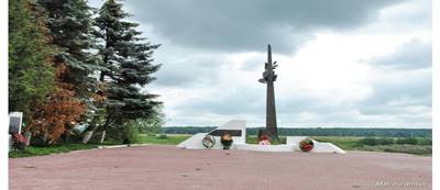 Памятник погибшим тарусянам