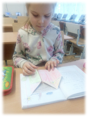 Изображение выглядит как текст, внутренний, стол, человек

Автоматически созданное описание