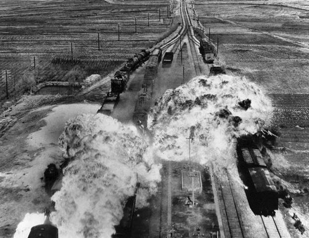 Korean_War%2C_train_attack